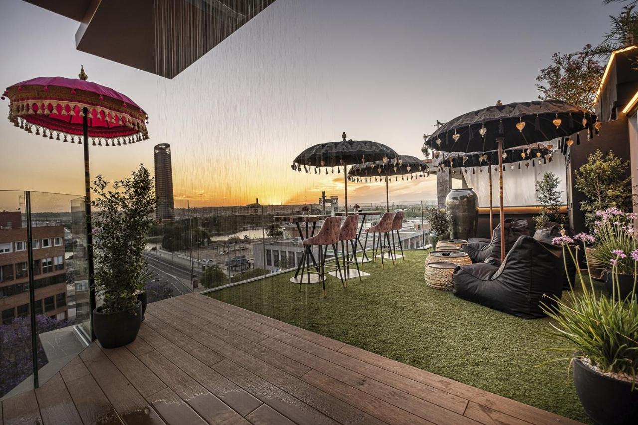 On Suites Sevilla Apartments Designed For Adults Sevilha Exterior foto